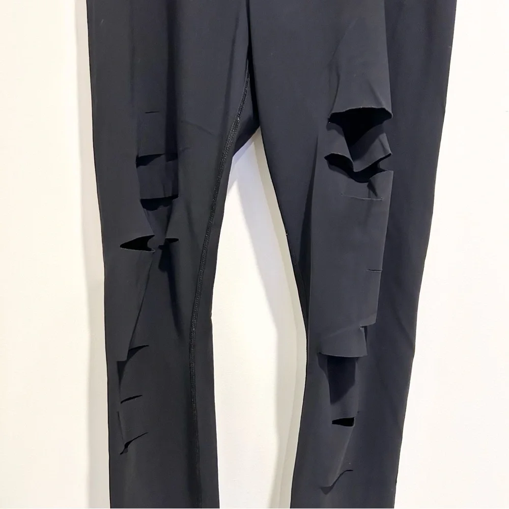 Alo Yoga High Waist Ripped Warrior Leggings Black Size S